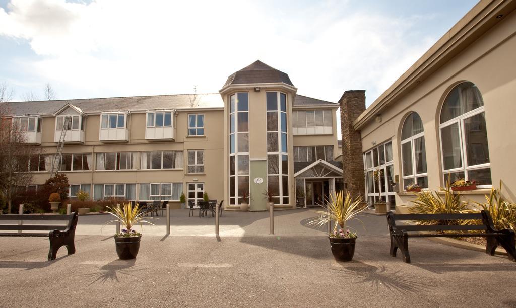 Earl Of Desmond Hotel Tralee Exterior photo
